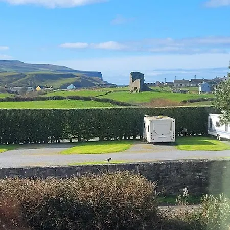 Dubhlinn House *