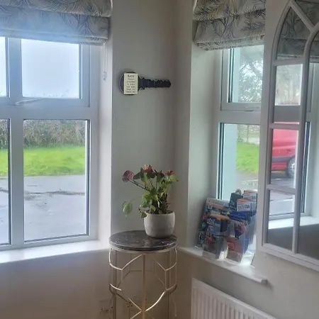 Dubhlinn House *